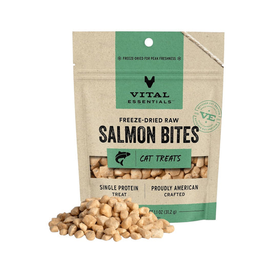 Vital Essentials Salmon Bites - Golosinas para gatos, 1.1 onzas